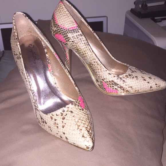 qupid snakeskin heels